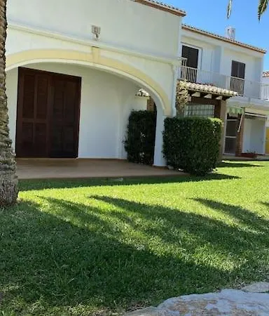 Апартаменти Precioso Bungalow Con Piscina, Terrazas Y Jardin En La Playa *
